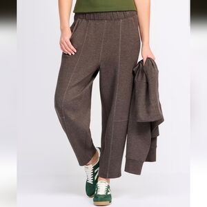 Thrive Societe Barrel Leg Pant- M